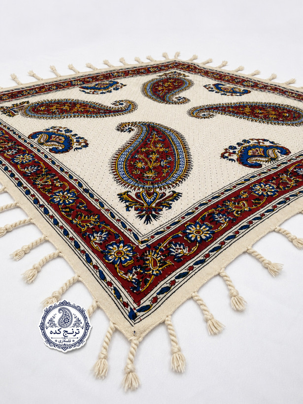 رومیزی عسلی60*60